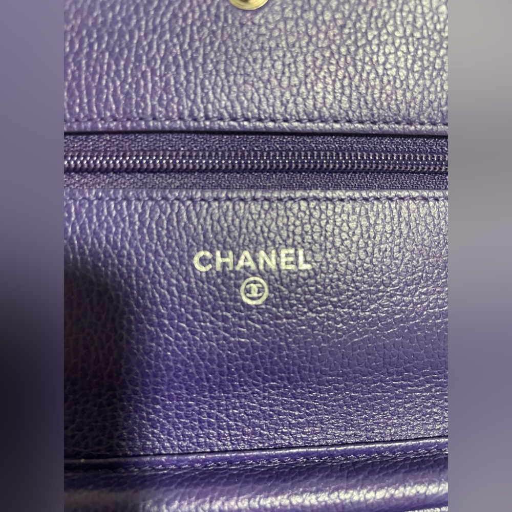 CHANEL LIKE NEW Authentic WOC Caviar Purple Leather - Picture 6 of 8